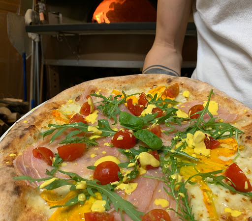 DEA MADRE Pizzeria forno a legna in Cabras, Provincia di Oristano