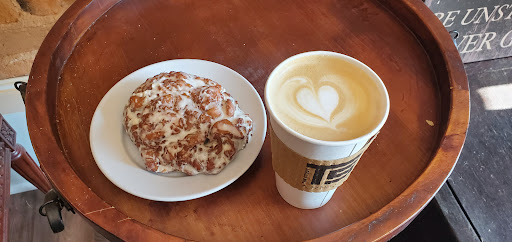 Coffee Shop «Leaf and Bean Newnan», reviews and photos, 22 W Ct Square A, Newnan, GA 30263, USA