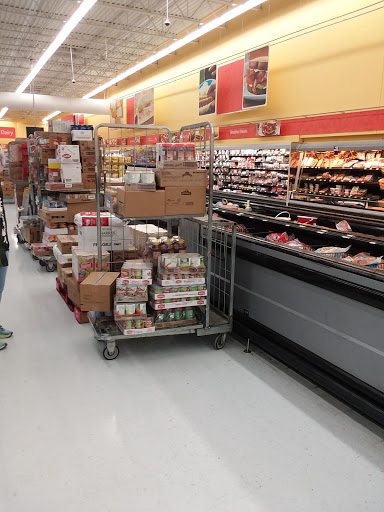 Department Store «Walmart Supercenter», reviews and photos, 500 New Circle Rd, Lexington, KY 40511, USA