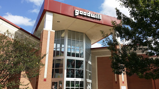 Goodwill, 2010 N Graves St, McKinney, TX 75069, USA, 