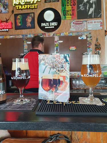 Roots Pub telefoonnummer