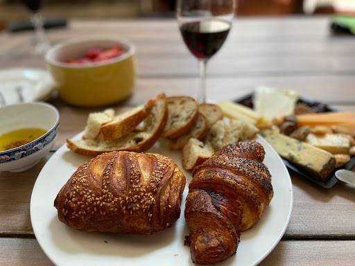 Bakery «Crossroads Bake Shop», reviews and photos, 812 N Easton Rd, Doylestown, PA 18902, USA