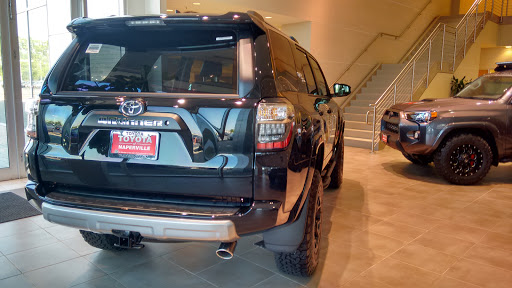 Toyota Dealer «Toyota of Naperville», reviews and photos, 1488 Ogden Ave, Naperville, IL 60540, USA