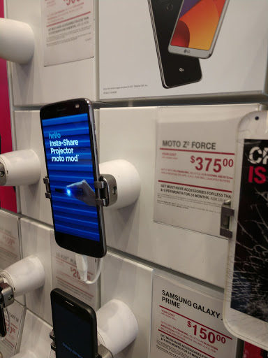 Cell Phone Store «T-Mobile», reviews and photos, 6808 Race Track Rd Suite 806, Bowie, MD 20715, USA
