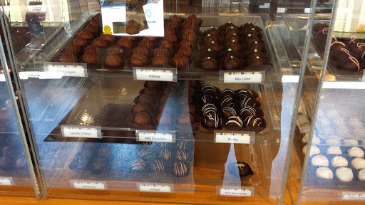 Chocolate Shop «Best Chocolate In Town», reviews and photos, 880 Massachusetts Ave, Indianapolis, IN 46204, USA