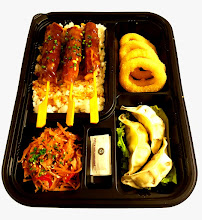 Plats et boissons du Restaurant japonais Nanti's Sushi Takeaway & Home Delivery à Pleuville - n°1