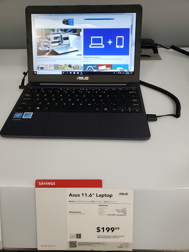 Electronics Store «Best Buy», reviews and photos, 2169 S Telegraph Rd, Bloomfield Hills, MI 48302, USA