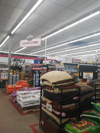 Home Improvement Store «Tractor Supply Co.», reviews and photos, 1424 W Main St Ext #1, Grove City, PA 16127, USA