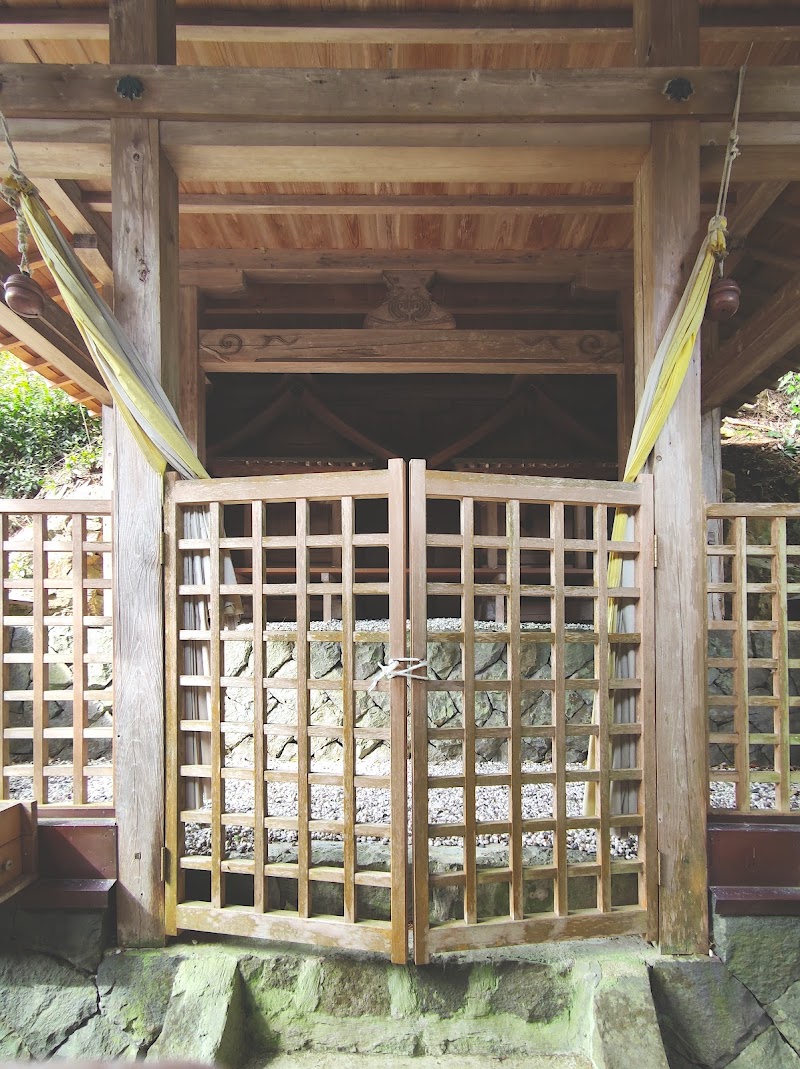 石垣八幡神社