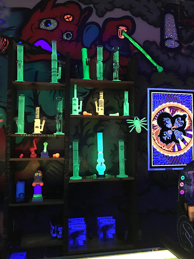 Vaporizer Store «UP IN SMOKE Vapes & Tobacco Shop», reviews and photos, 176 US-202 #114, Ringoes, NJ 08551, USA