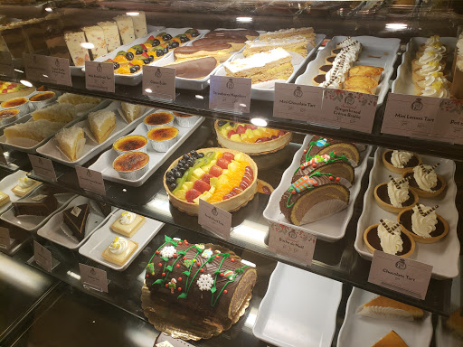 Shopping Mall «The Fountains at Farah», reviews and photos, 8889 Gateway Blvd W, El Paso, TX 79925, USA