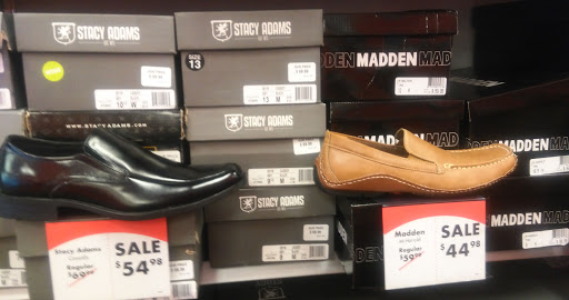 Shoe Store «Shoe Carnival», reviews and photos, 1620 Dogwood Dr SE, Conyers, GA 30013, USA