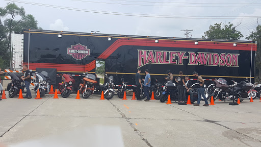 Harley-Davidson Dealer «House of Harley-Davidson®», reviews and photos, 6221 W Layton Ave, Milwaukee, WI 53220, USA
