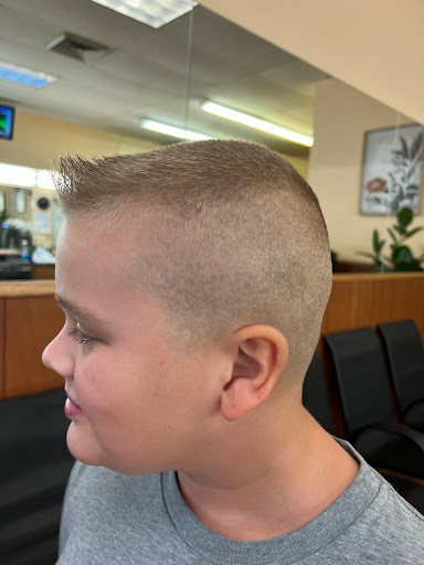 Barber Shop «Warrenton Family Barbershop», reviews and photos, 251 Lee Hwy #235, Warrenton, VA 20186, USA