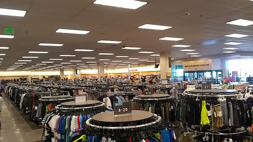 Department Store «Nordstrom Rack Stephanie Street Center», reviews and photos, 579 N Stephanie St, Henderson, NV 89014, USA