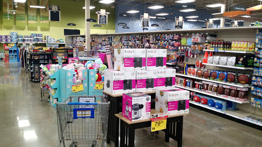 Grocery Store «Kroger Marketplace», reviews and photos, 199 Graceland Blvd, Columbus, OH 43214, USA