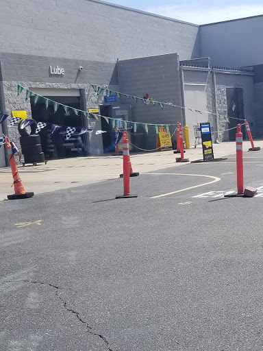 Tire Shop «Walmart Tires & Auto Parts», reviews and photos, 965 Broadhollow Rd, Farmingdale, NY 11735, USA