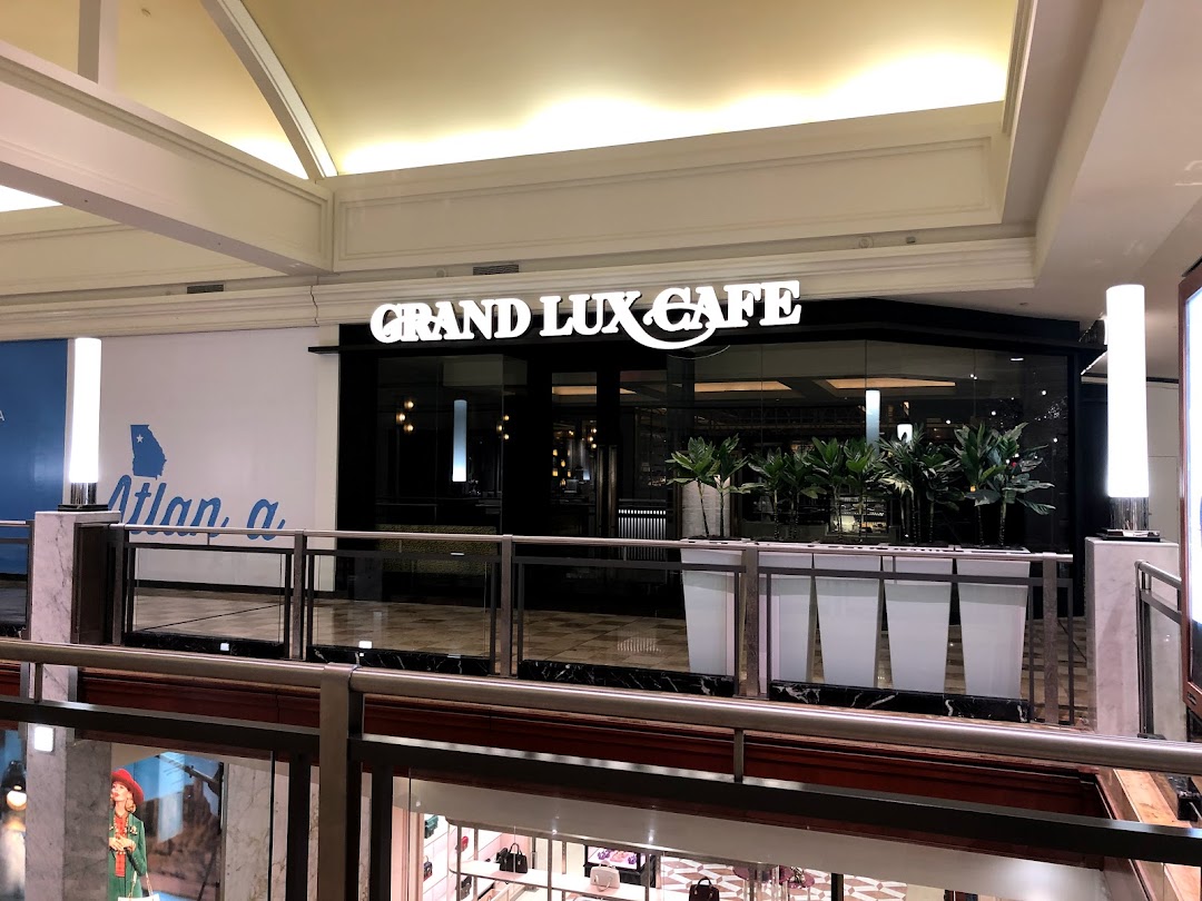 Grand Lux Cafe