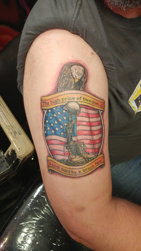 Tattoo Shop «Quality Ink -Tattoo and Piercing Studio», reviews and photos, 3604 Fort Crook Rd S, Bellevue, NE 68123, USA