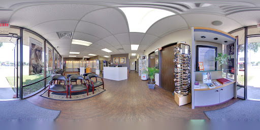 Eye Care Center «Hembree Eye Care», reviews and photos, 1720 Northwest Hwy #300, Garland, TX 75041, USA