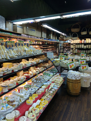 Gourmet Grocery Store «Garden Gourmet Market», reviews and photos, 5665 Broadway, Bronx, NY 10463, USA