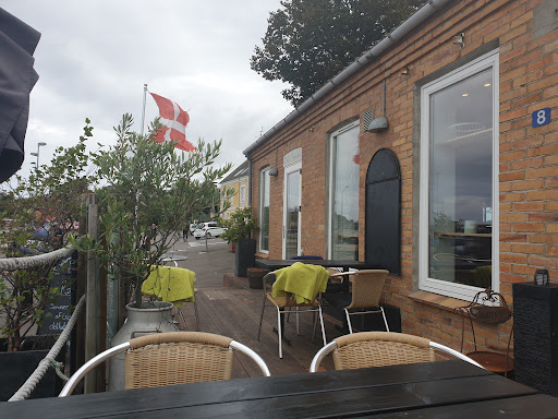 Emajoka, restaurant, loungeterrasse & kunsthåndværk in Hasle, Slagelse