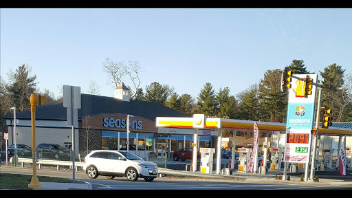 Convenience Store «Seasons Corner Market», reviews and photos, 7 Main St, Lakeville, MA 02347, USA