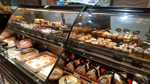 Grocery Store «The Fresh Grocer of Walnut», reviews and photos, 4001 Walnut St, Philadelphia, PA 19104, USA