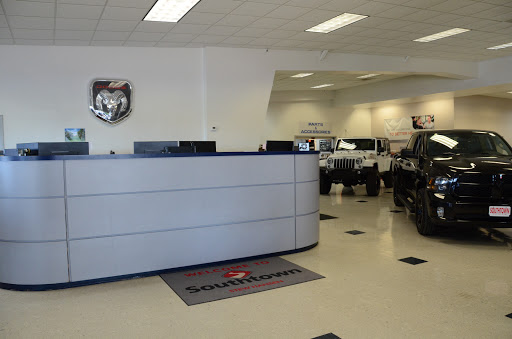 Car Dealer «Southtown Chrysler Dodge Jeep Ram», reviews and photos, 2412 N Jefferson Way, Indianola, IA 50125, USA