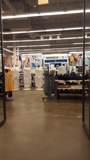 Clothing Store «Old Navy», reviews and photos, 1201 Hooper Ave, Toms River, NJ 08753, USA