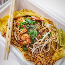 Photo n°13 de VALENTHAI à Blanquefort ()