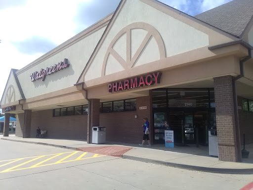 Walgreens, 2140 E Campbell Rd, Richardson, TX 75081, USA, 