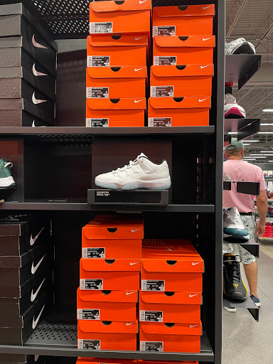 Shoe Store «Nike Factory Store», reviews and photos, 12801 W Sunrise Blvd Suite 1005, Sunrise, FL 33323, USA