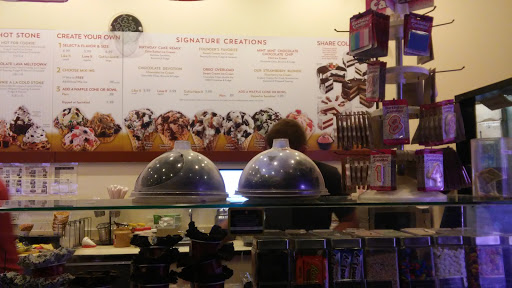 Ice Cream Shop «Cold Stone Creamery», reviews and photos, 6 Broadway, Lynbrook, NY 11563, USA