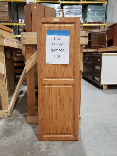 Donations Center «Milwaukee Habitat for Humanity ReStore», reviews and photos