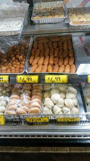 Grocery Store «Baiz Market Place», reviews and photos, 523 N 20th St, Phoenix, AZ 85006, USA