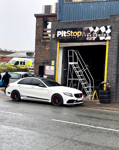PitStop Tyre Centre