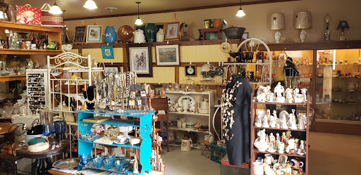 Clarks Run Antiques, Gifts & Wine