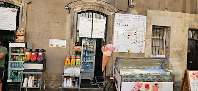 Crèpe and ice cream à Avignon
