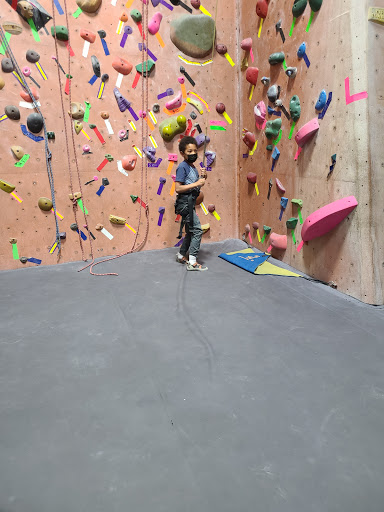 Rock Climbing Gym «Rocknasium», reviews and photos, 720 Olive Dr S, Davis, CA 95616, USA