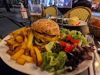 Hamburger du Restaurant Le Café à Paris - n°9