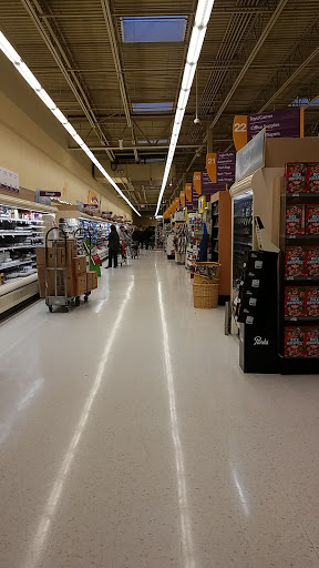 Grocery Store «Stop & Shop», reviews and photos, 5 Town Center Dr, Sparta Township, NJ 07871, USA