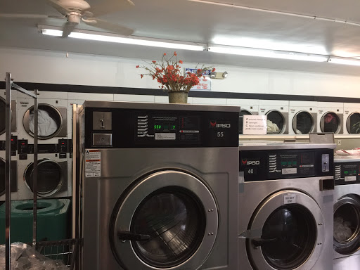 Laundromat «Myrtle Beach Coin Laundry», reviews and photos, 612 S Kings Hwy, Myrtle Beach, SC 29577, USA