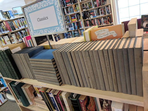 Book Store «Between the Covers», reviews and photos, 12330 James St #55b, Holland, MI 49424, USA