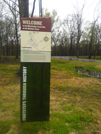Monument «Meriwether Lewis Monument», reviews and photos, Old Natchez Trace, Hohenwald, TN 38462, USA