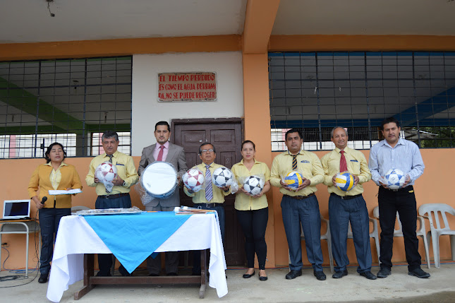 Escuela General Rumiñahui - Escuela