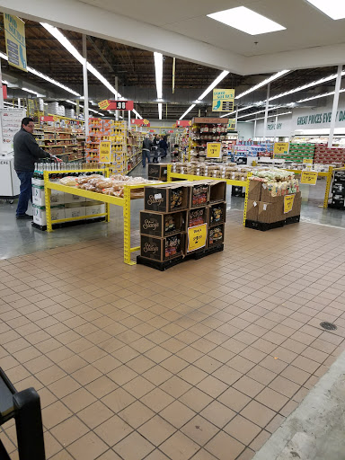 Grocery Store «Food Source», reviews and photos, 430 Elkhorn Blvd, Rio Linda, CA 95673, USA