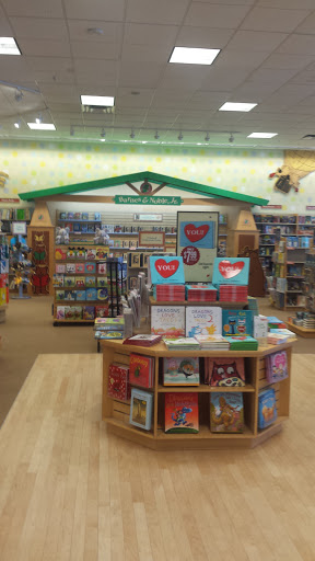 Book Store «Barnes & Noble», reviews and photos, 3800 State Rd #180, La Crosse, WI 54601, USA