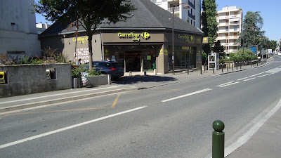 Carrefour City à Orléans