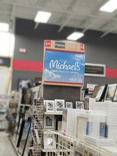 Craft Store «Michaels», reviews and photos, 751 N Hwy 67, Cedar Hill, TX 75104, USA